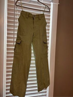 Women's Olive Straight-Leg Cargo Pants